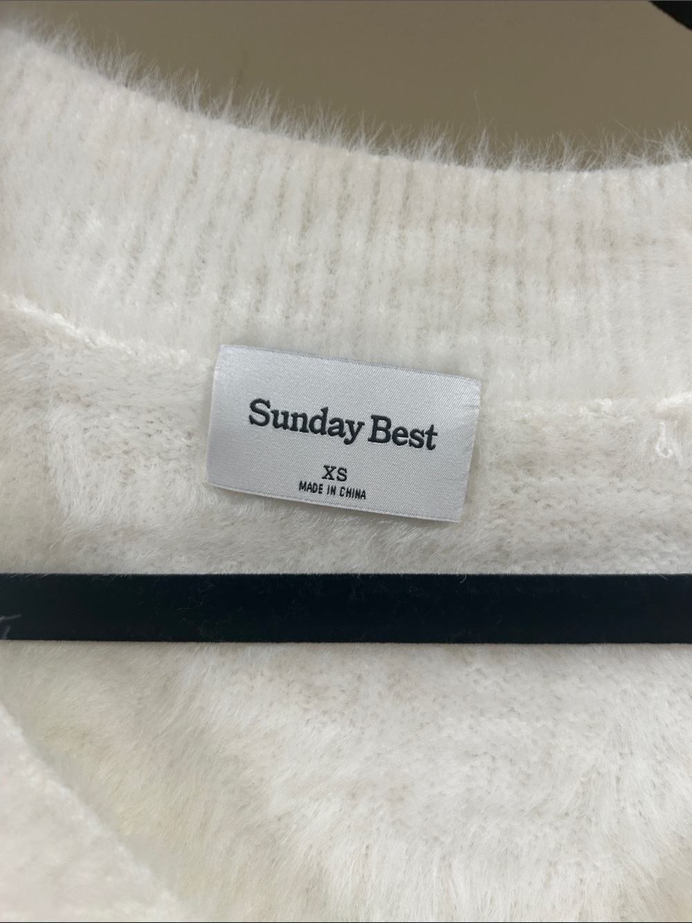 Aritzia Sunday Best Kitten V neck  sweater - Picture 2 of 13